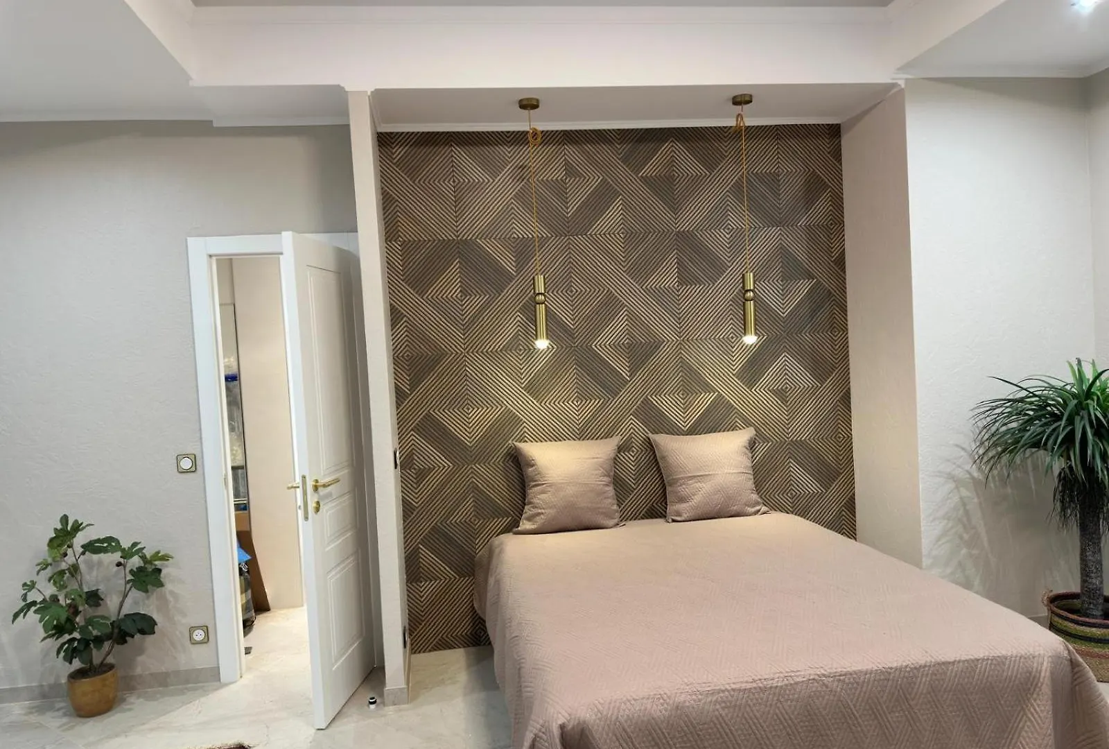 Apartment Extraordinaire Grand Studio Au Centre 6 Minutes A Pied De La Plage Et L'Hotel Negresco Nice France