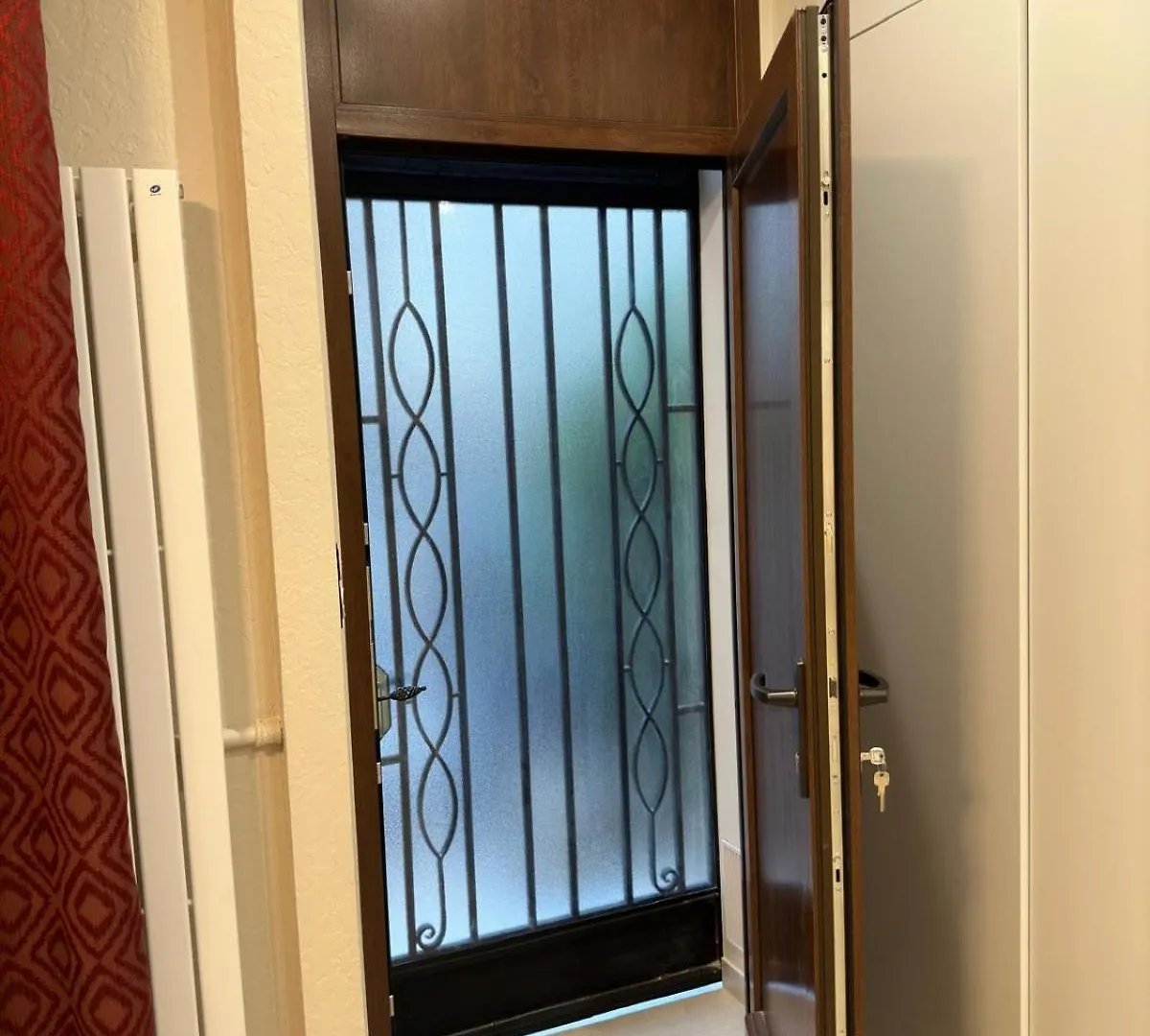Extraordinaire Grand Studio Au Centre 6 Minutes A Pied De La Plage Et L'Hotel Negresco Nice 0*,  France