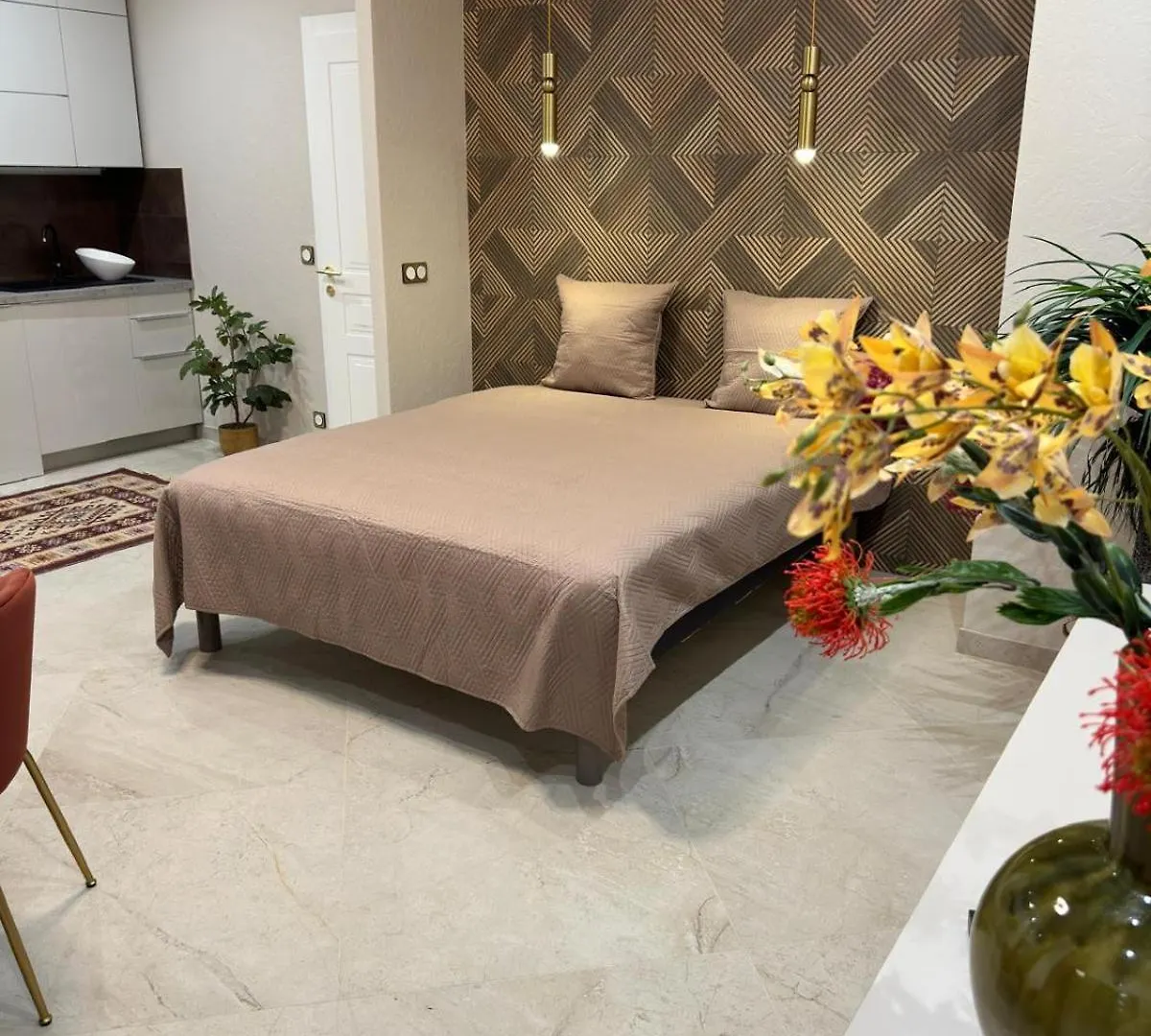 Extraordinaire Grand Studio Au Centre 6 Minutes A Pied De La Plage Et L'Hotel Negresco Nice