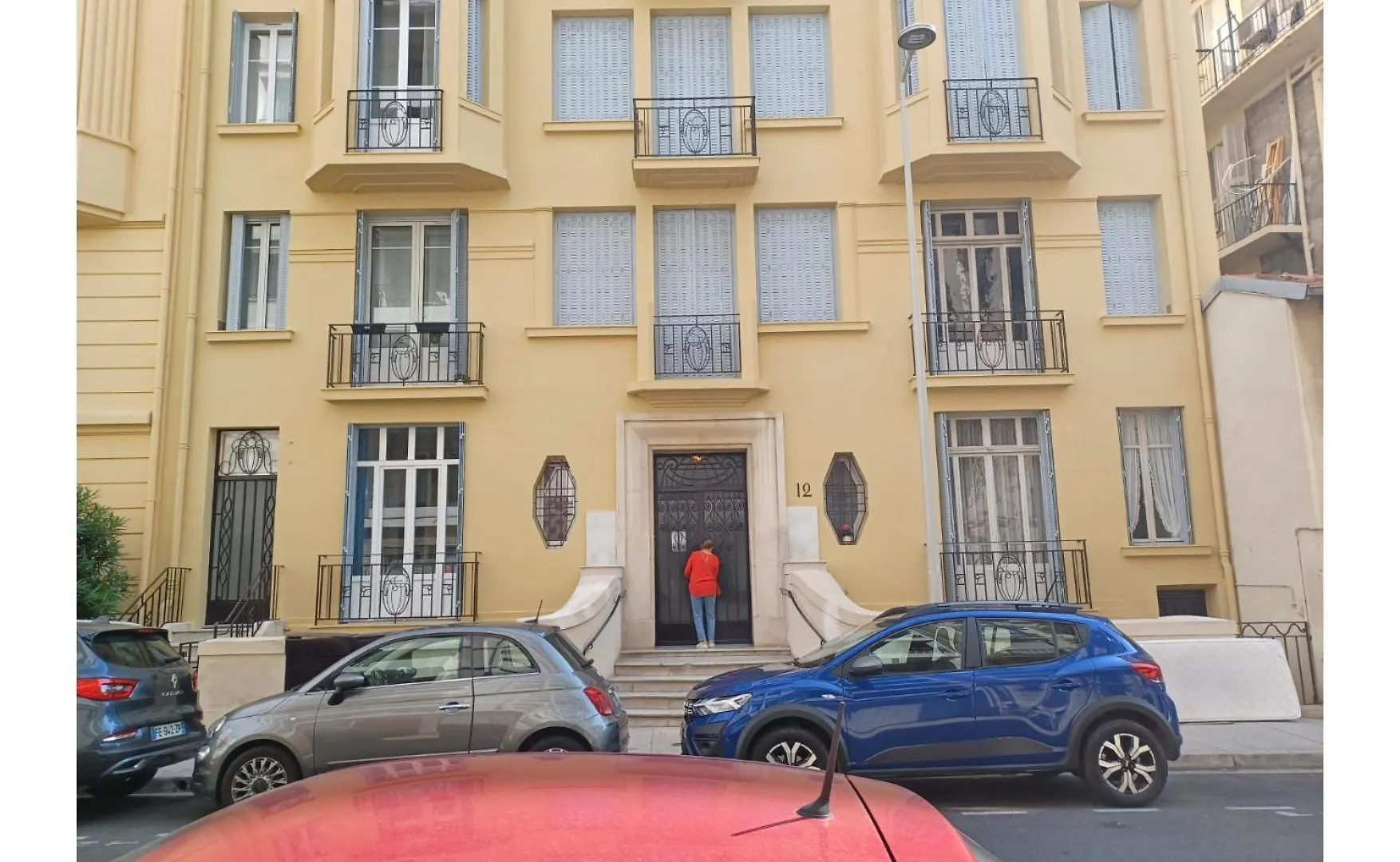 Extraordinaire Grand Studio Au Centre 6 Minutes A Pied De La Plage Et L'Hotel Negresco Nice France