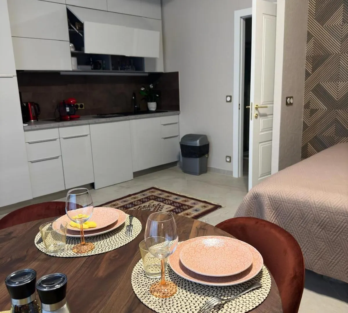 Apartment Extraordinaire Grand Studio Au Centre 6 Minutes A Pied De La Plage Et L'Hotel Negresco Nice